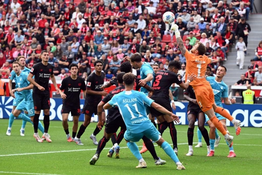 Ten Hag mở đầu ác mộng cùng Bayer Leverkusen tại Bundesliga 6 Leverkusen cần tìm kiếm sự ổn định sau mùa hè biến động (Ảnh: PNP)