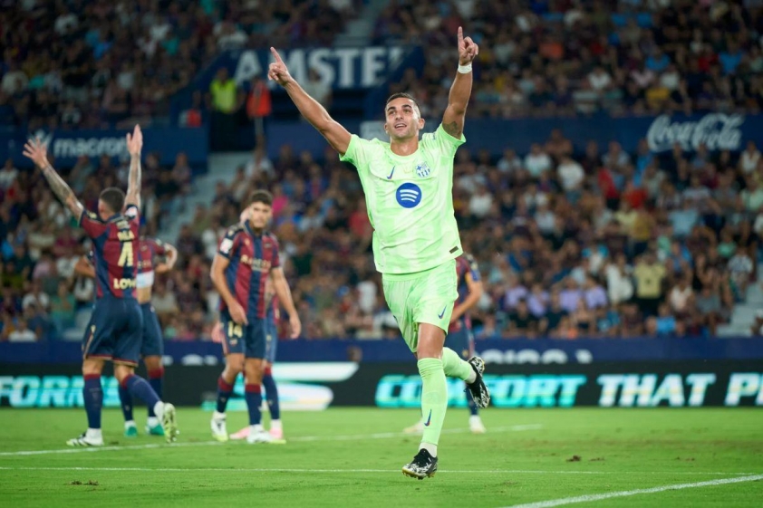 Barcelona có cuộc lội ngược dòng ấn tượng trước Levante (Ảnh: Barca Blaugranes).