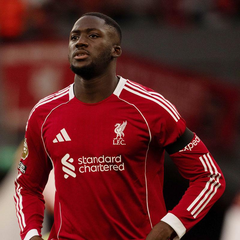 Konate đang không là chính mình - Ảnh: @TouchlineX