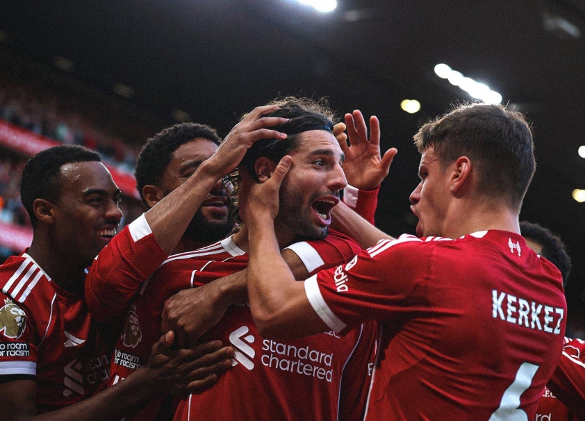 Liverpool thắng 3 trận liên tiếp ở Ngoại hạng Anh 2025/26 - Ảnh: @DaveOCKOP