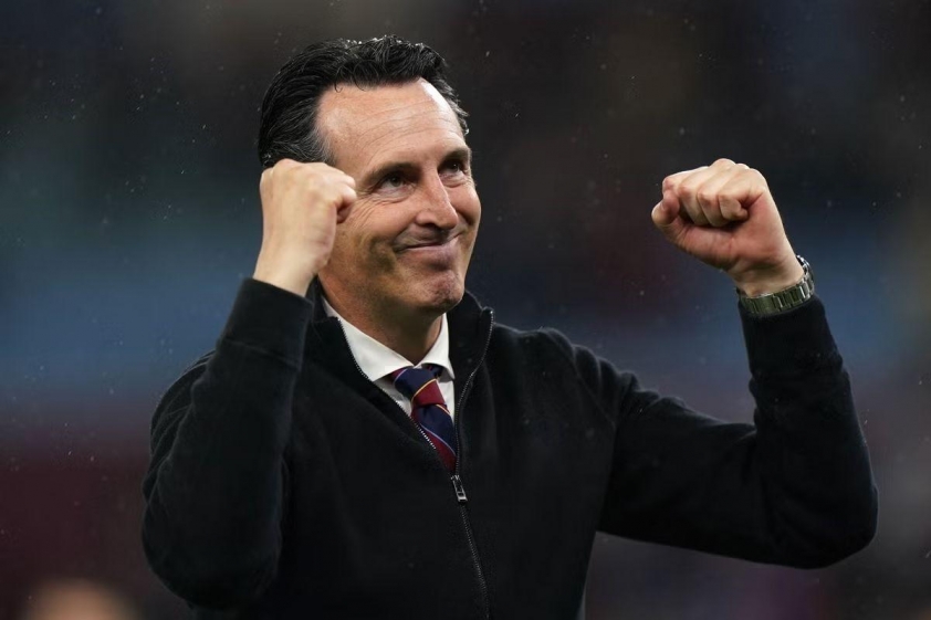 Unai Emery cho rằng Emiliano Martinez 'không đủ tập trung' để hiện diện trong đội hình Aston Villa (Ảnh: CaughtOffside).