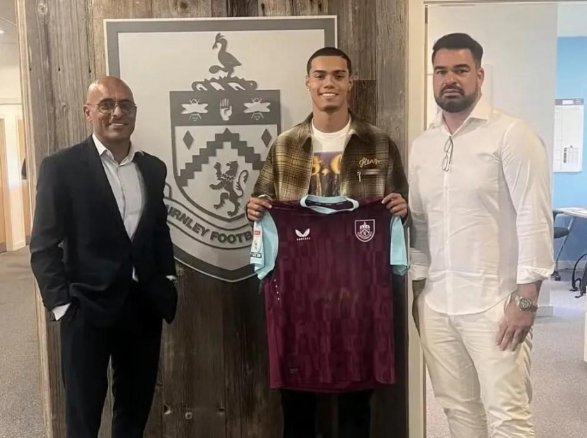 Joao Mendes ra mắt đội trẻ của Hull City. (Ảnh: TalkSPORT)