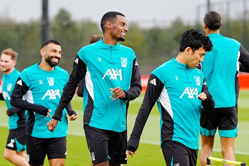 Alexander Isak có thể ra mắt Liverpool ở trận đấu với Atletico Madrid (Ảnh: X).