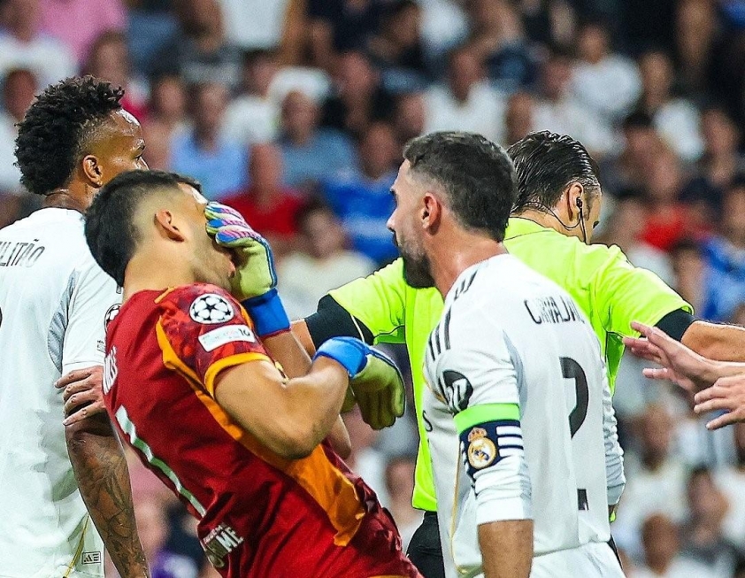 Carvajal có thể vắng mặt trong ba trận vì thẻ đỏ.