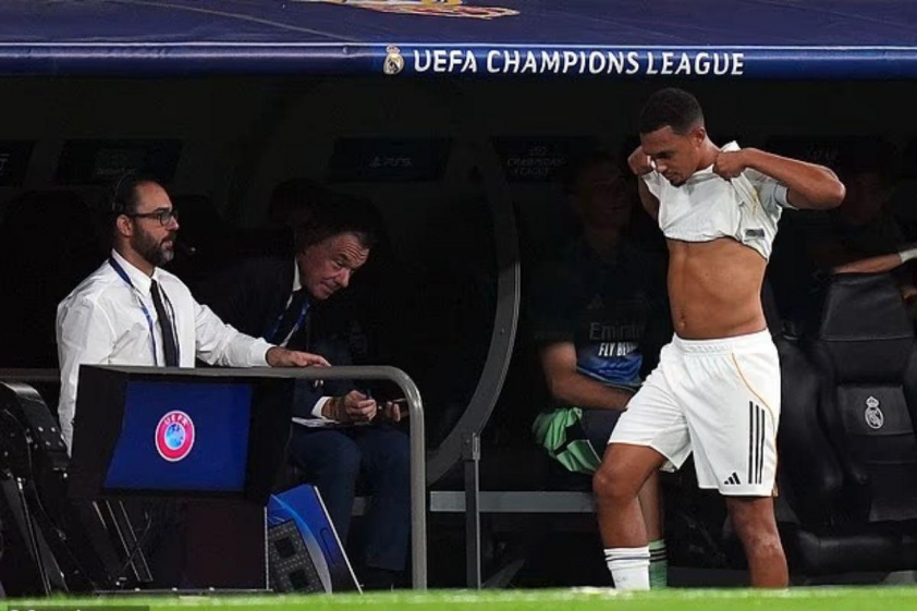 Alexander-Arnold có khởi đầu khó khăn tại Real Madrid (Ảnh: Daily Mail).