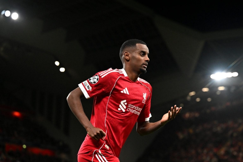 Collymore nhận định rằng vị thế Isak ở Liverpool khác biệt với thời ở Newcastle