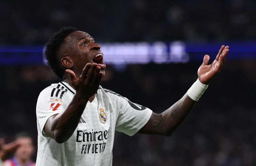 Vinicius Jr vẫn chưa thể tìm lại phong độ tốt nhất sau khi không đoạt Quả Bóng Vàng 2024 (Ảnh: BeiN SPORTS).