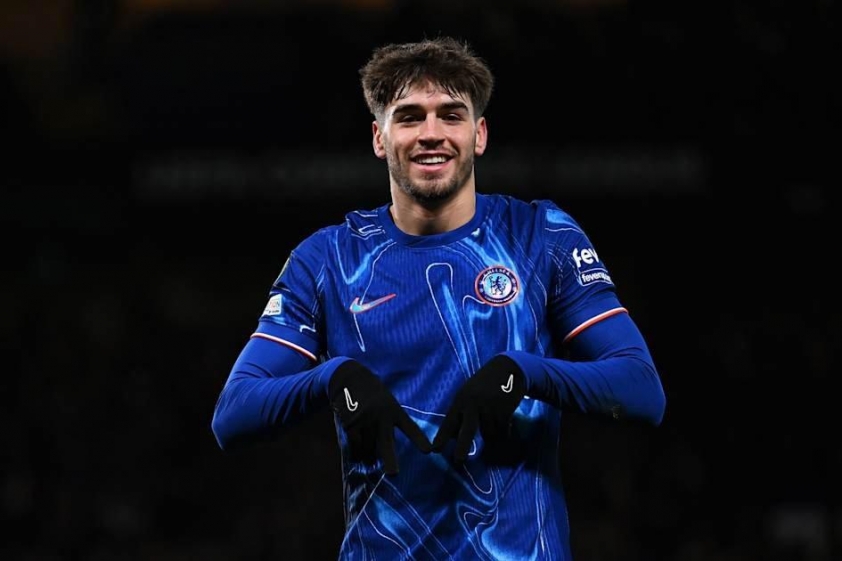 Tiền đạo trẻ vẫn có thể ra sân thi đấu cho Chelsea. (Ảnh: Sky Sports)