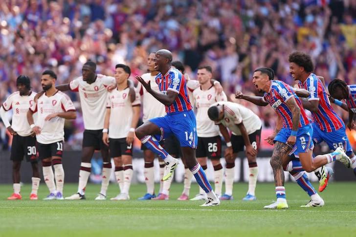 Liverpool chưa quên được thất bại cay đắng gần đây ở Community Shield. (Ảnh: Sky Sports)