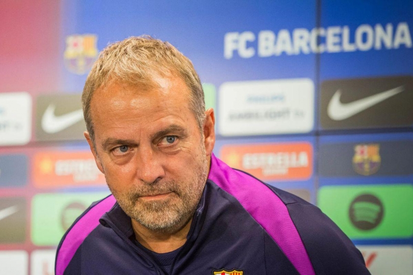 Hansi Flick thận trọng trước Real Sociedad (Ảnh: CLB).