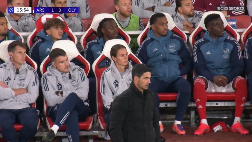Arteta đã để Saka, Eze, Rice dự bị trước Olympiacos (Ảnh: X).