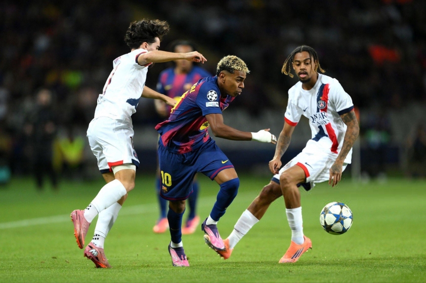 Yamal vừa trải qua trận đấu khó khăn gặp PSG. (Ảnh: ESPN)