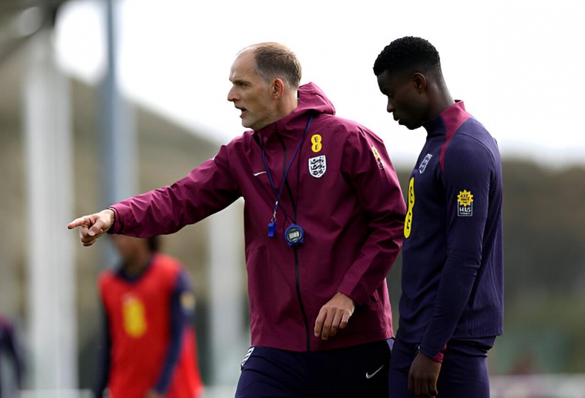 HLV Tuchel trong buổi tập của đội tuyển Anh (Ảnh: Getty images)