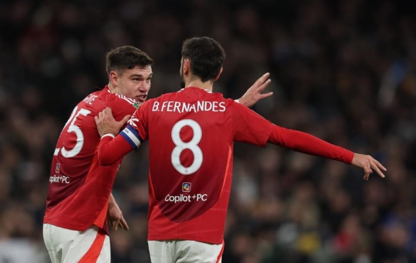 Ugarte sẽ tỏa sáng trước Liverpool? - Ảnh: @SimplyUtd