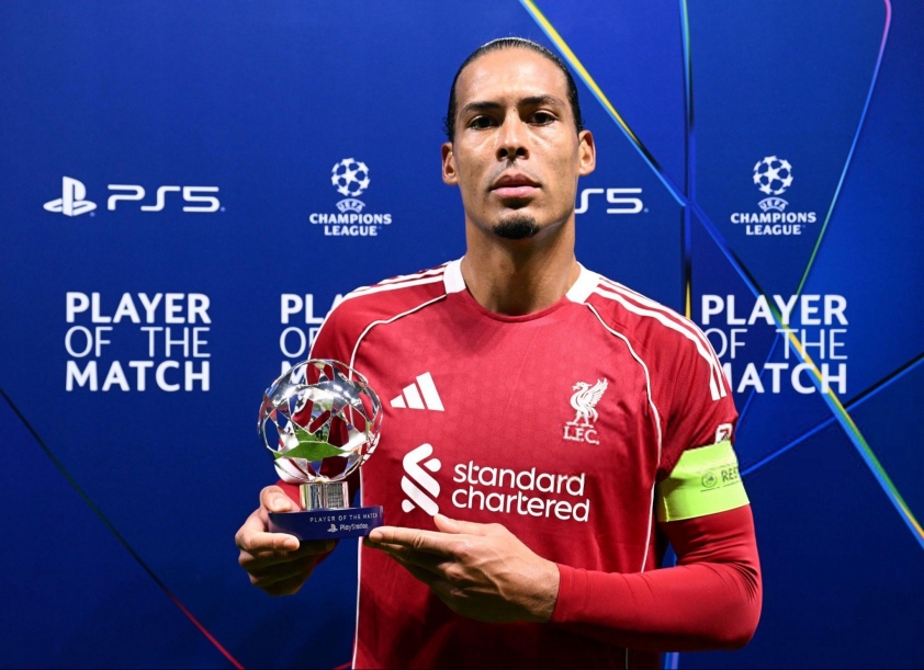 Anh được bầu là cầu thủ xuất sắc nhất trận đấu. (Ảnh: UEFA)
