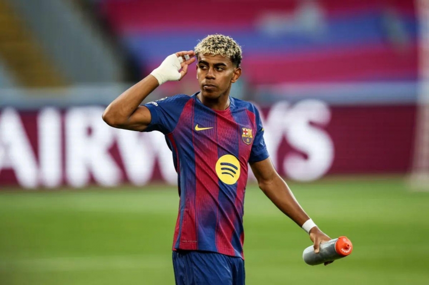 Yamal lại ‘trêu ghẹo’ Real Madrid trước thềm El Clasico 5 Yamal không ngừng thách thức Real Madrid trước thềm El Clasico (Ảnh: Barca Blaugranes).