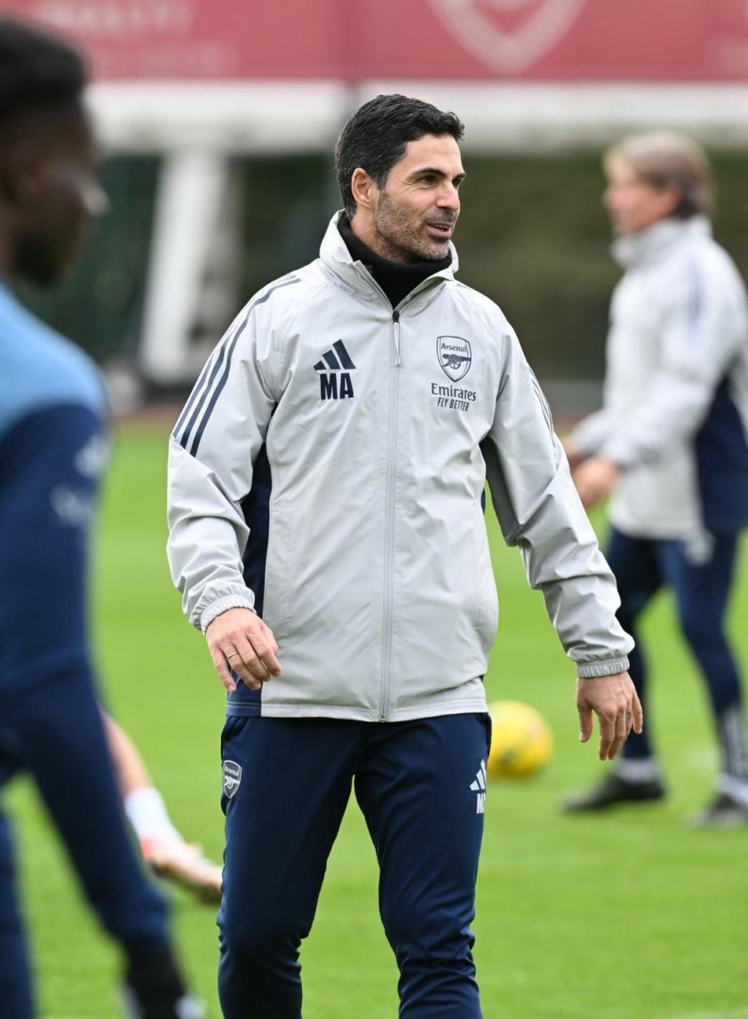 Arteta lo lắng khi cơn ác mộng chấn thương tái diễn 5 Arteta dự kiến sẽ thay đổi đội hình mạnh tay trước lịch thi đấu dày đặc (Ảnh: X).