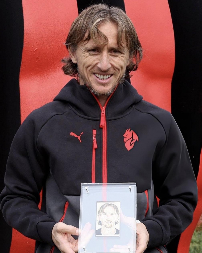 Modric nhận giải Cầu thủ xuất sắc nhất tháng của Milan - Ảnh: @milModric