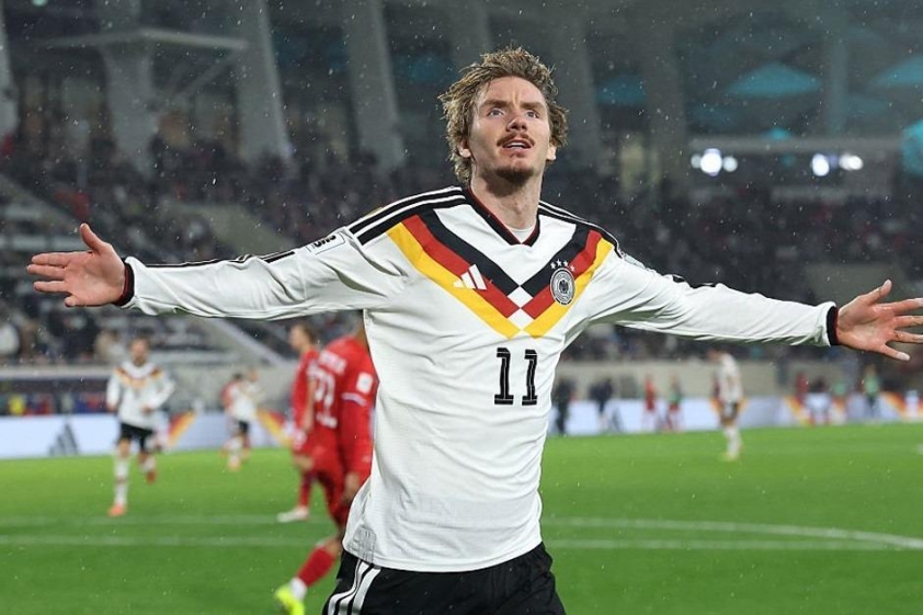 Tiền đạo tiềm năng có thể vượt qua Haaland ở Premier League xuất hiện 4 Nick Woltemade vừa cứu ĐTQG Đức 'từ cõi chết trở về' (Ảnh: AP).