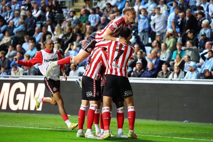 Sunderland, 'ngựa ô' của Ngoại Hạng Anh' là cái tên chịu tổn thất nhiều nhất khi AFCON khởi tranh.(Ảnh: Dailymail)