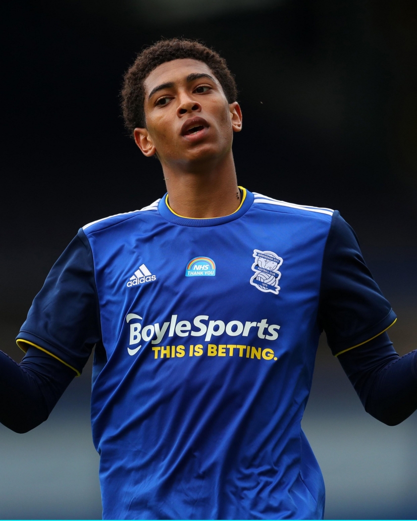 Bellingham trở thành chỗ dựa cho Birmingham khi còn rất trẻ (Ảnh: The Times).