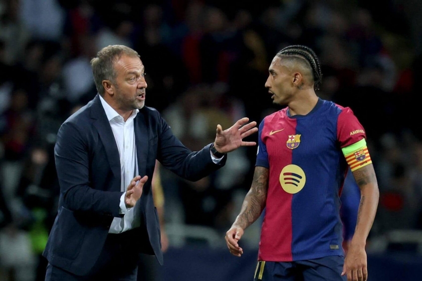 Hansi Flick tỏ rõ sự cẩn trọng trong việc sử dụng Raphinha (Ảnh: Barcelona).