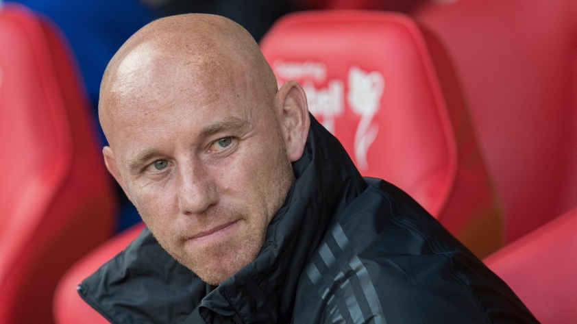 Nicky Butt đã nhận thông báo thu hồi vé mùa từ Man United. (Ảnh: Goal)