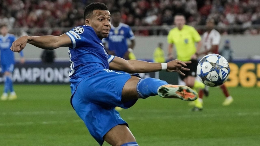 Mbappé và 5 cú hat-trick nhanh nhất lịch sử Champions League 10 Mbappe có cú hat-trick thứ 5 tại Champions League, vượt mặt Benzema. (Ảnh: Goal)