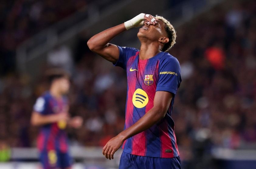 Yamal vẫn đang vật lộn với chấn thương <span style=