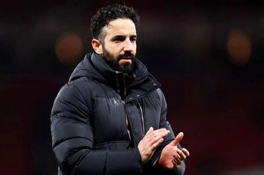 Amorim đang không hài lòng với màn trình diễn của học trò - Ảnh: Mirror