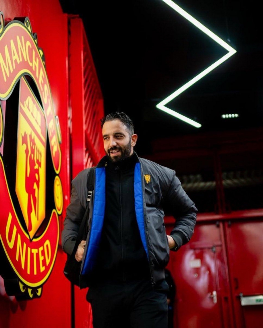 Amorim thừa nhận sự thật đáng buồn về tình hình MU hiện tại 5 Thứ Amorim cần làm cho MU lúc này là giúp CLB ổn định - Ảnh: @UtdLoyals_