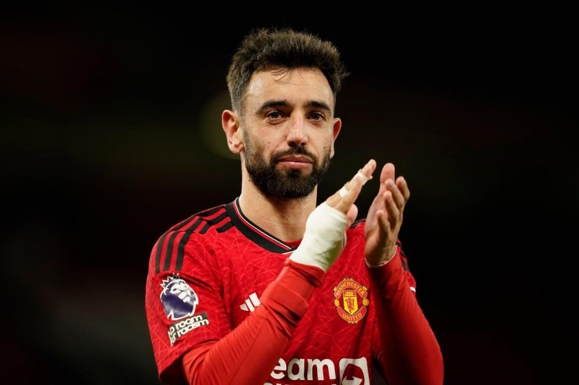 Bruno Fernandes là cầu thủ xuất sắc nhất Ngoại hạng Anh 2025 5 Bruno Fernandes chính là thủ lĩnh của một M.U đang bất ổn hiện tại (Ảnh: Reuters).
