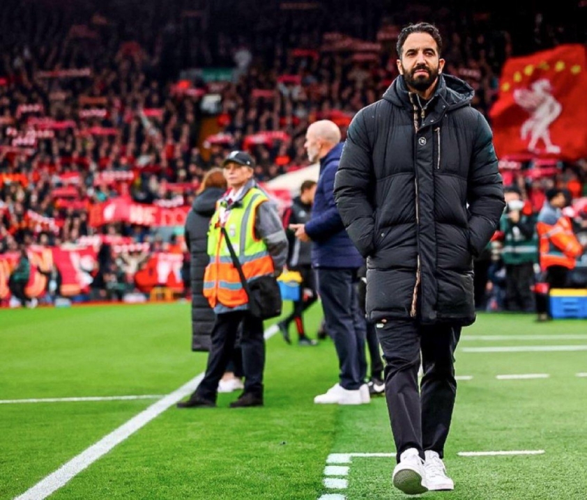 MU sa thải Ruben Amorim: Quyết định đúng hay sai? 5 Amorim rời đi, MU có hay hơn? - Ảnh: @MUFCDarren_