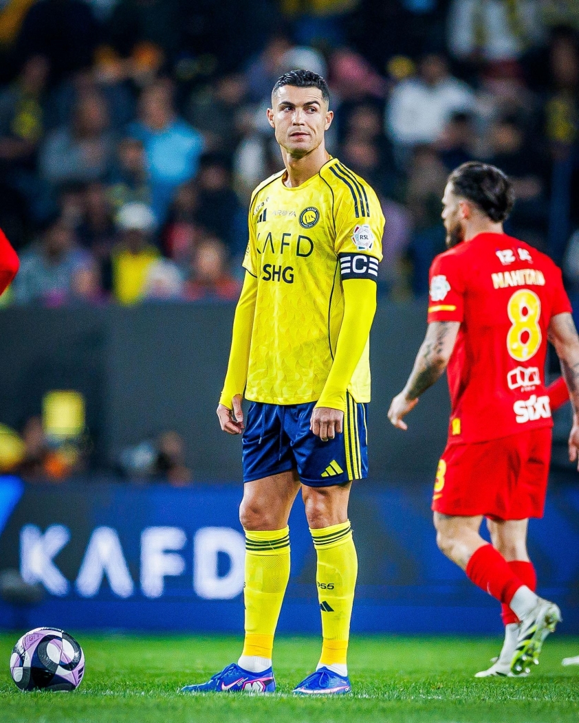 Ronaldo mờ nhạt dù có bàn thắng trong trận đấu 6 Ngoài quả penalty thành công, Ronaldo không có gì nổi bật ở cả trận đấu.