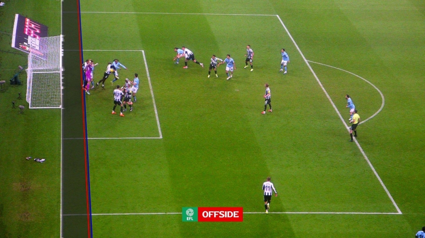 Pha bóng gây tranh cãi có sự xuất hiện của Haaland - Ảnh: Sky Sports