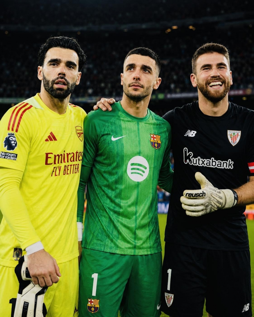 Raya và Garcia đang phải dự bị cho Simon (phải) - Ảnh: @Footballtweet
