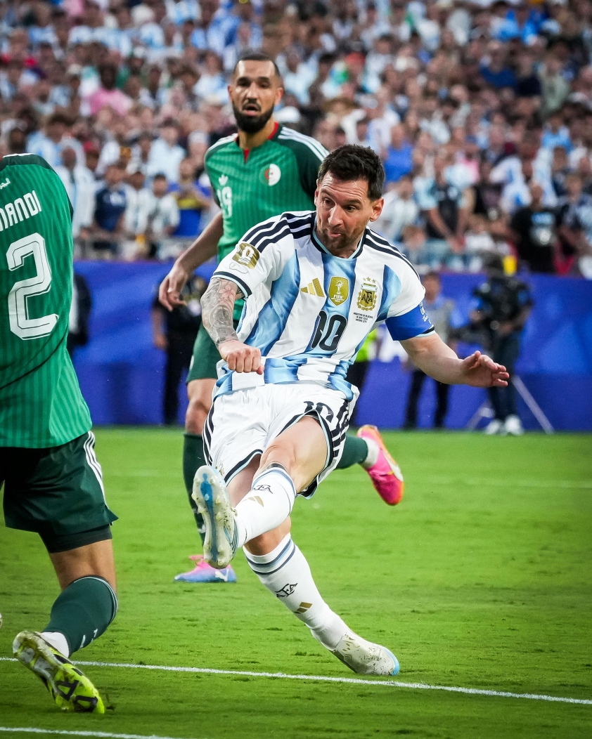 Messi đang tỏa sáng ở World Cup - Ảnh: @brfootball