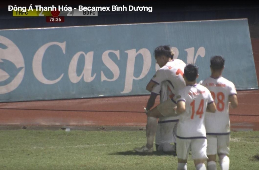 Trực tiếp Thanh Hóa 2-2 Bình Dương: Rượt đuổi kịch tính 460949