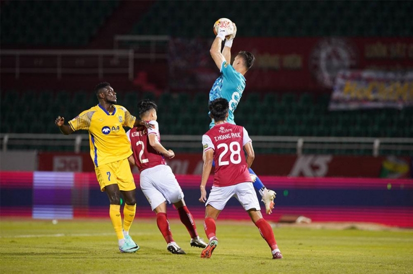 SLNA hướng đến chiến thắng trước TP.HCM để thoát đáy bảng V-League 2024/25