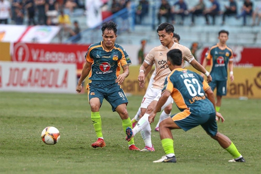 Vòng 7 V-League 2024/25: Cuộc đua đầy khốc liệt! 553818