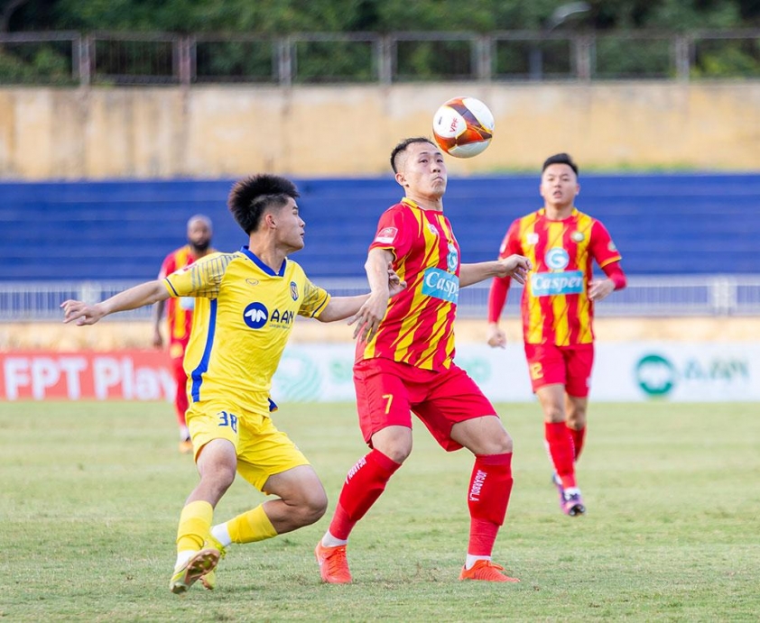 Vòng 7 V-League 2024/25: Cuộc đua đầy khốc liệt! 553829