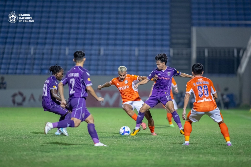 Đại diện La Liga tham dự một trận đấu V-League 555100