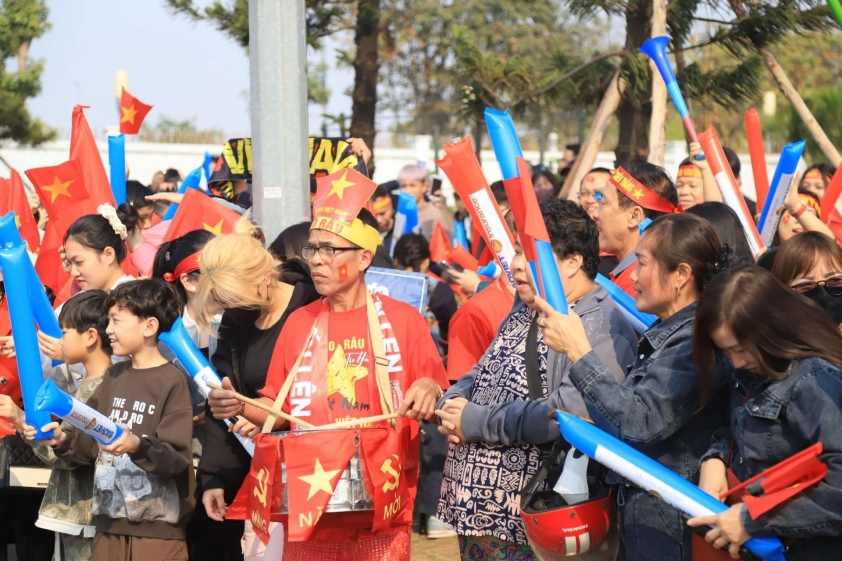 Trực tiếp: Chào đón ĐT Việt Nam rước cúp vô địch AFF Cup trở về 579357