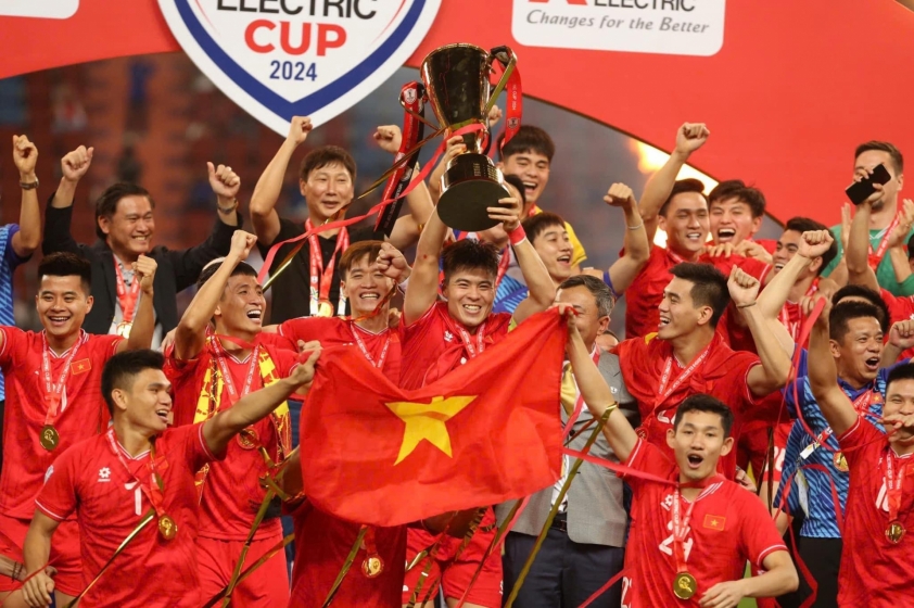 Đội trưởng ĐT Việt Nam tiến sát giải thưởng danh giá ở AFF Cup