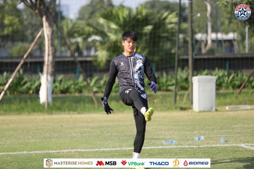 Cựu thủ môn U23 Việt Nam đón tin vui trong ngày đặc biệt 592438