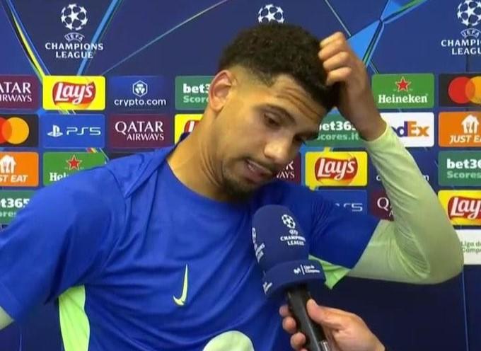 Araujo đổ lỗi cho trọng tài sau trận Barca mất vé chung kết vào tay Inter-630879