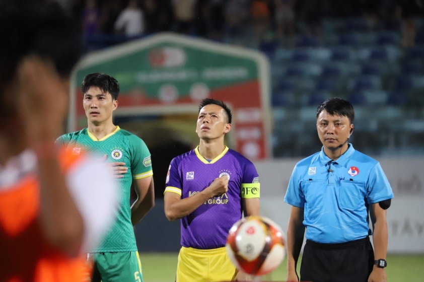 Trực tiếp Hà Nội 1-0 CAHN: Văn Quyết mở tỉ số 481931