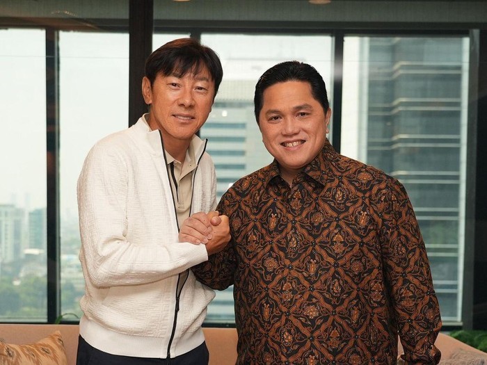 erick-thohir-shin-tae-yong-43-1723866023.jpeg