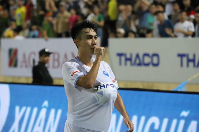 Trực tiếp Nam Định 1-0 Thanh Hoá: Rafaelson mở tỉ số!!!! 521342