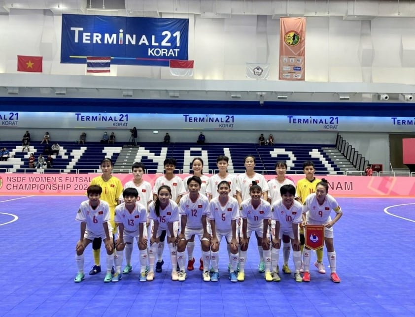 Đội tuyển futsal nữ Việt Nam vững bước đến ngôi vô địch sau chiến thắng ấn tượng trước Trung Quốc